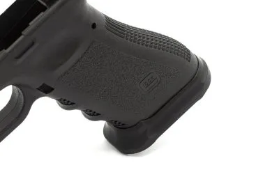 NineX19 Enhanced Magwell for Glock 17/34/45 - Black Magwell Installed Detail