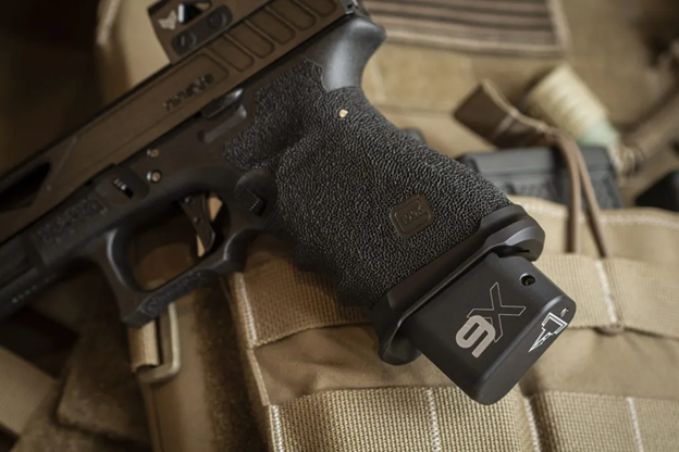 Glock Magwell and Magazine